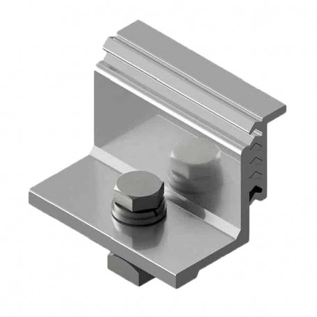 Adjustable side fastener for fixing solar panels